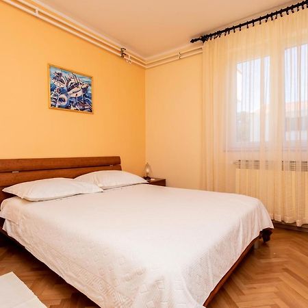 Apartments Hana Baška Eksteriør bilde