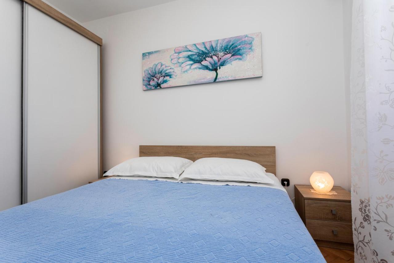 Apartments Hana Baška Eksteriør bilde