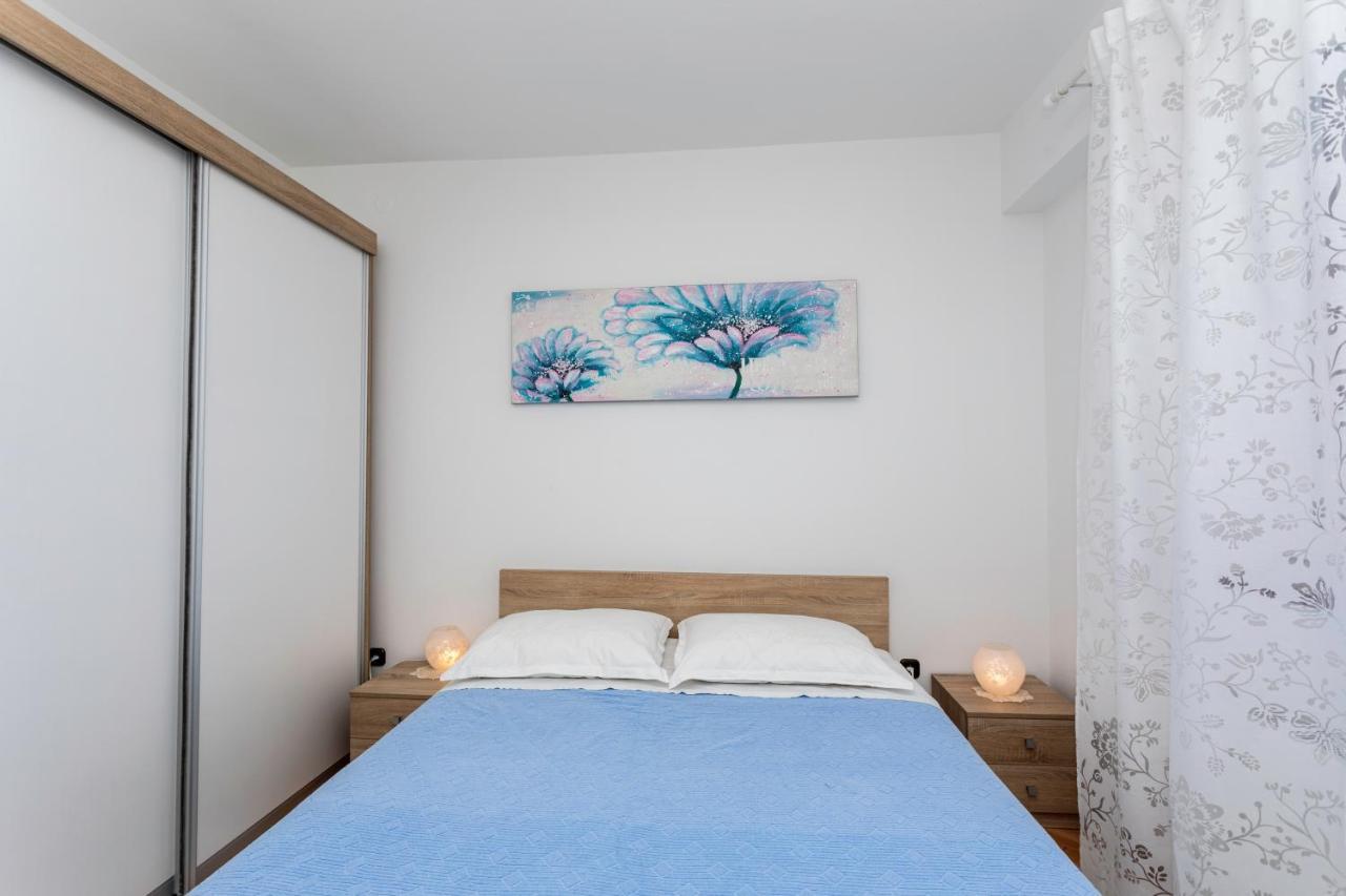 Apartments Hana Baška Eksteriør bilde