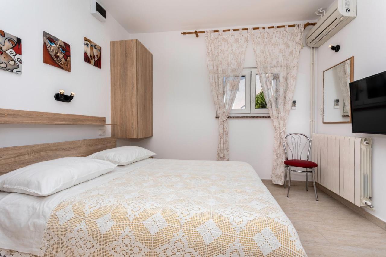 Apartments Hana Baška Eksteriør bilde
